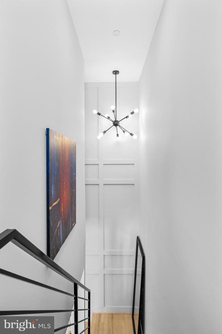 1915 H St Ne #ph1 Property Photo 6