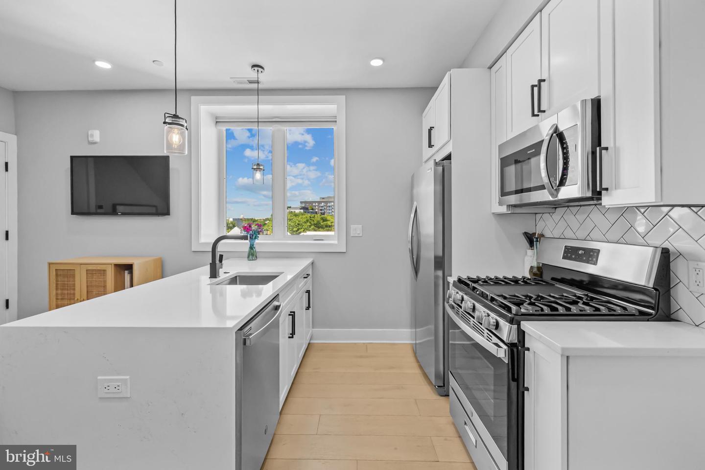1915 H St Ne #ph1 Property Photo 10