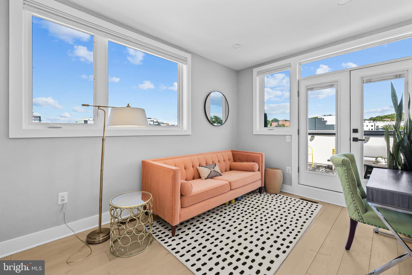 1915 H St Ne #ph1 Property Photo 12