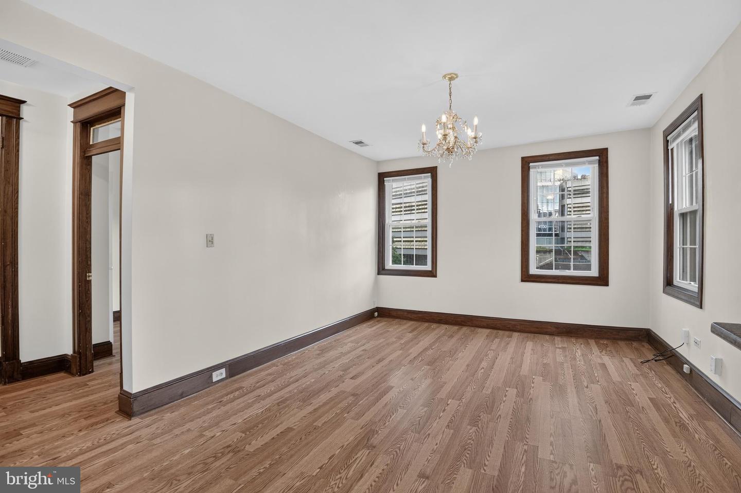4123 Connecticut Ave Nw Property Photo 4