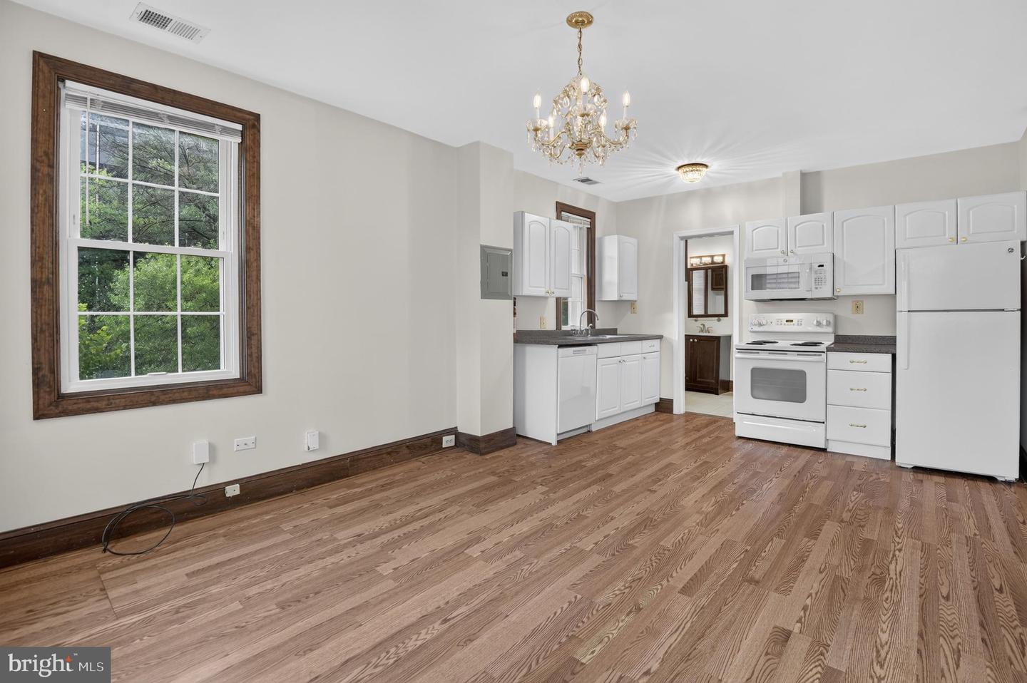 4123 Connecticut Ave Nw Property Photo 11