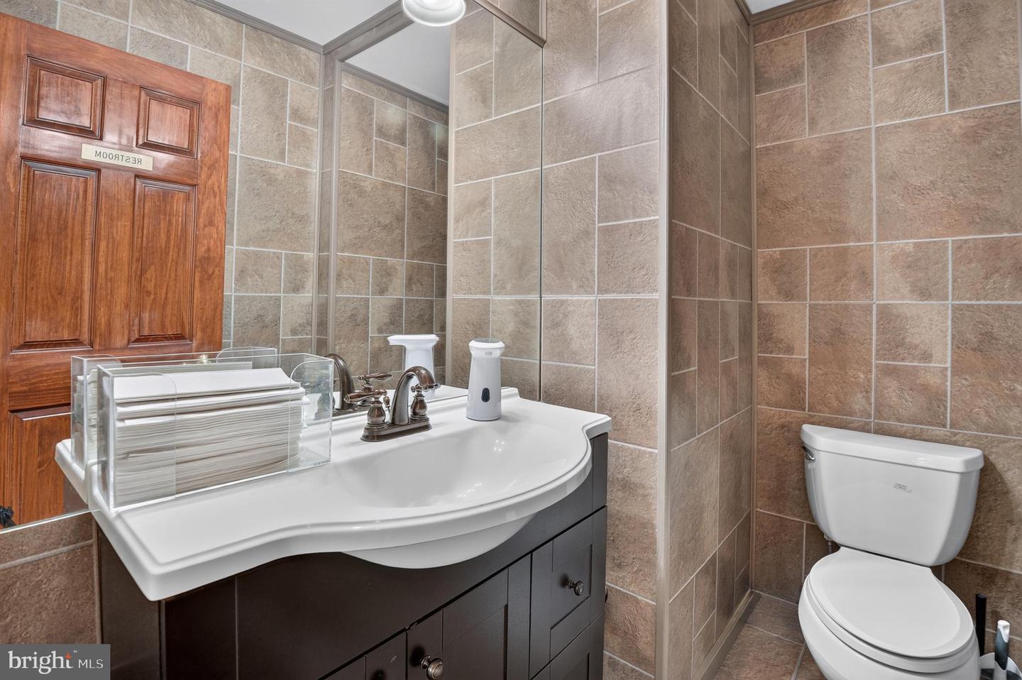 4123 Connecticut Ave Nw Property Photo 22