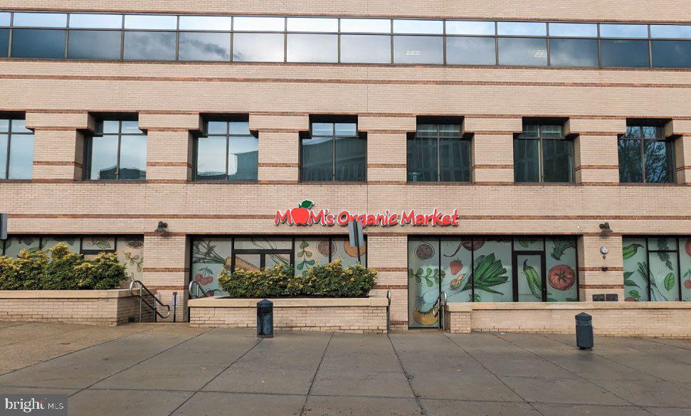 4123 Connecticut Ave Nw Property Photo 45