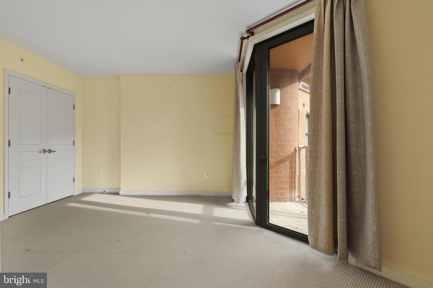 616 E St Nw #1005 Property Photo 5