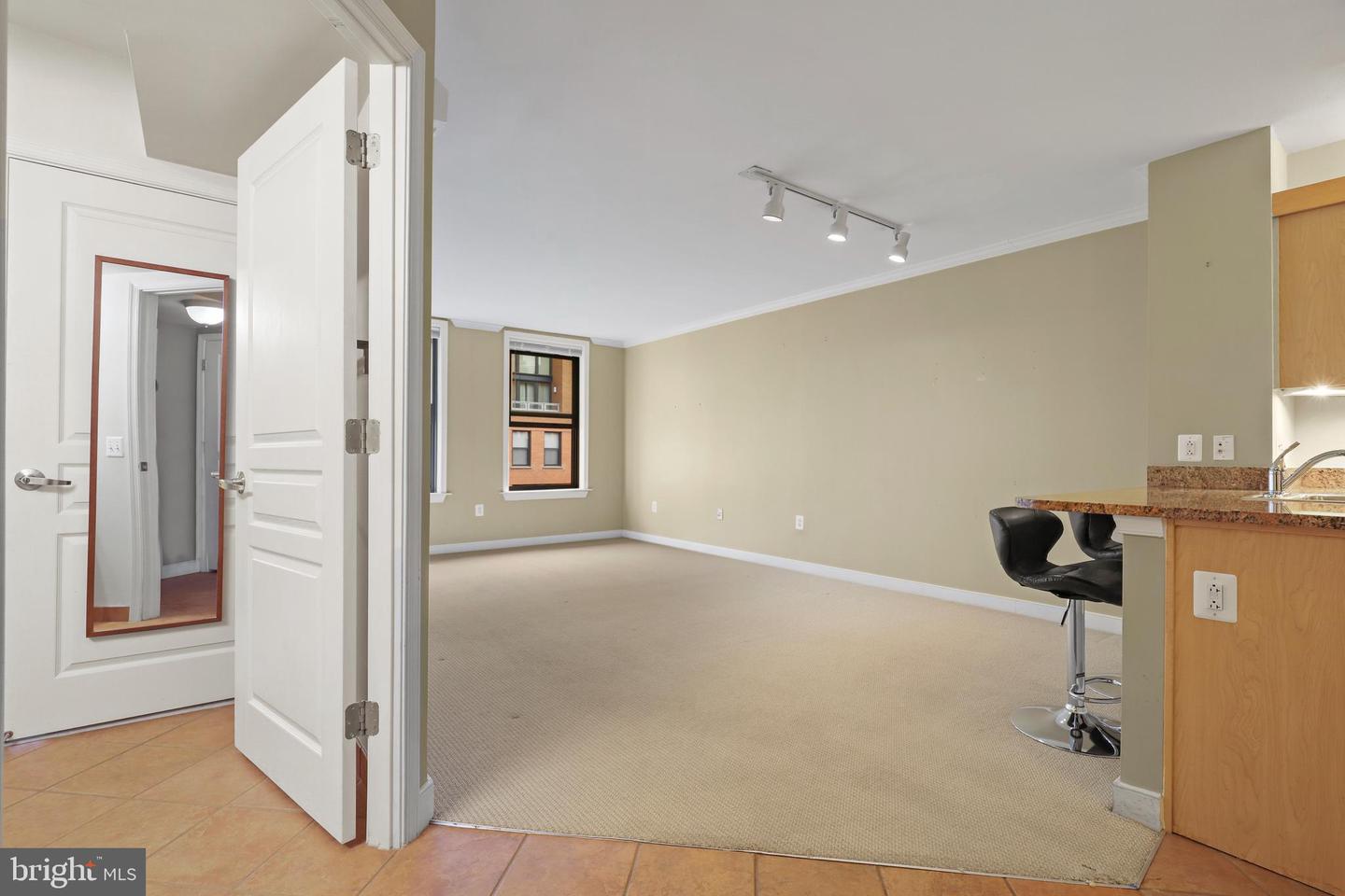 616 E St Nw #1005 Property Photo 8