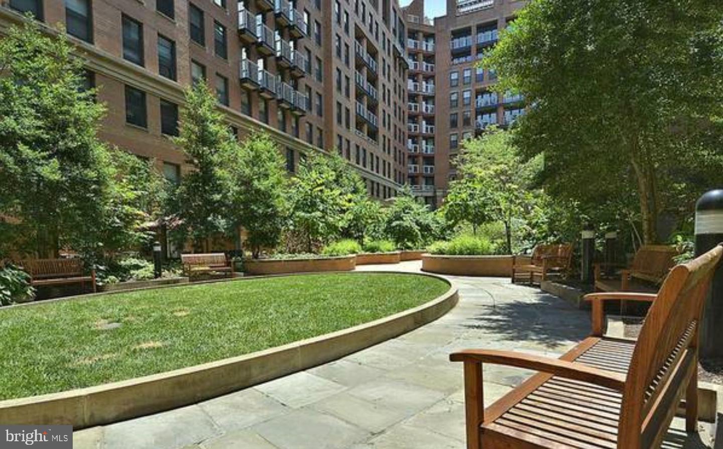 616 E St Nw #1005 Property Photo 48