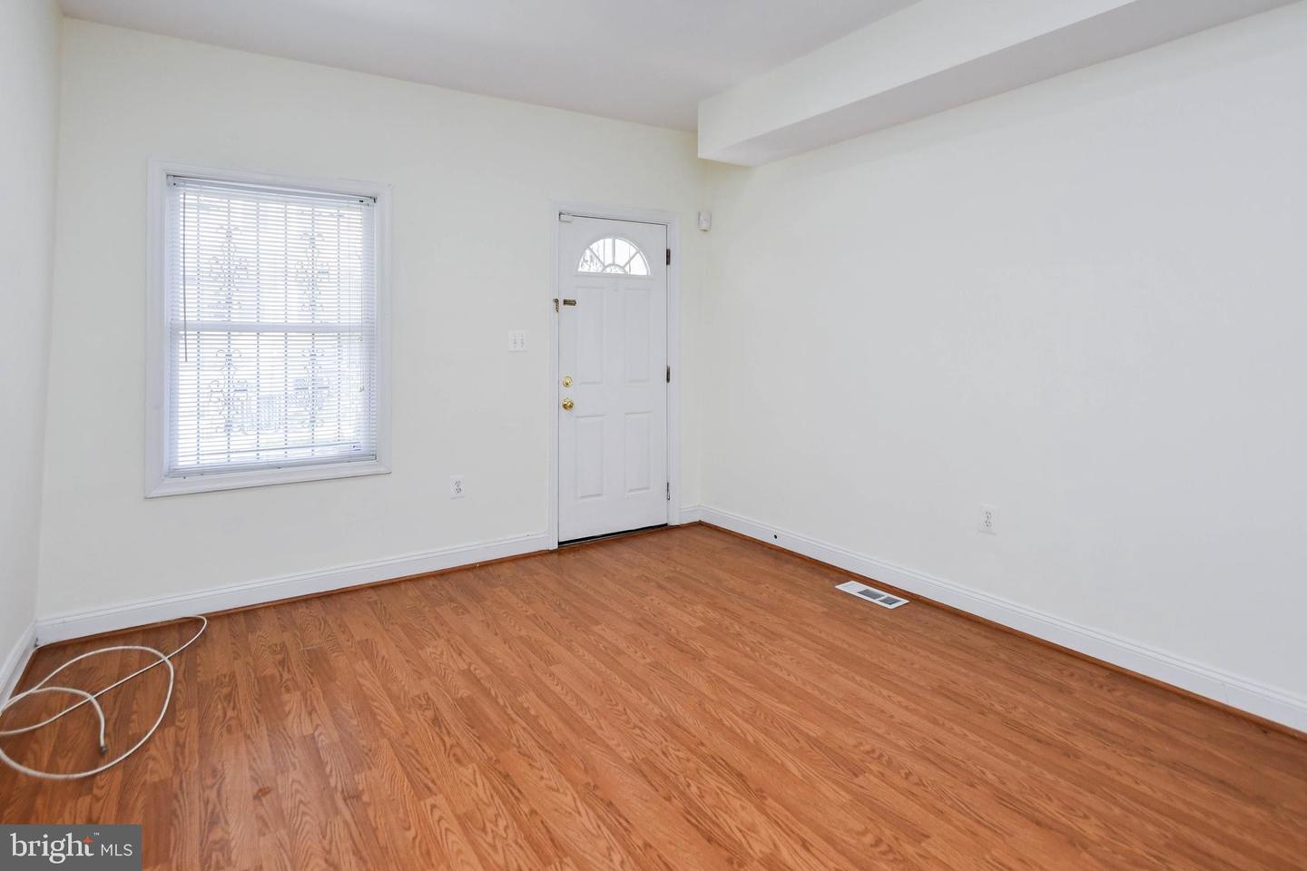 1651 Gales St Ne Property Photo 5