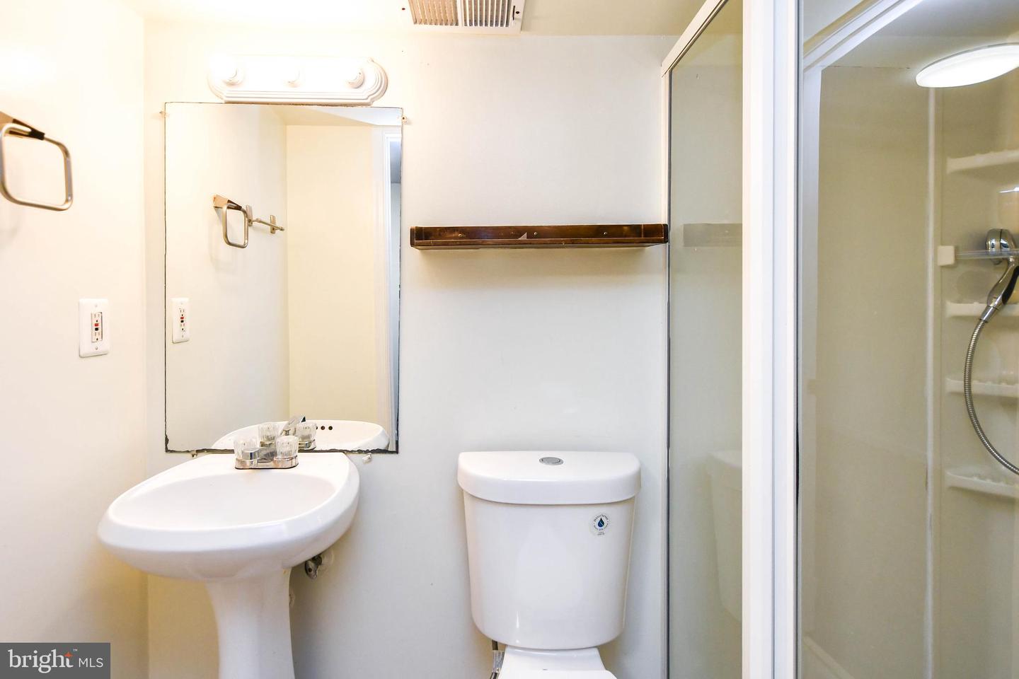 1651 Gales St Ne Property Photo 37