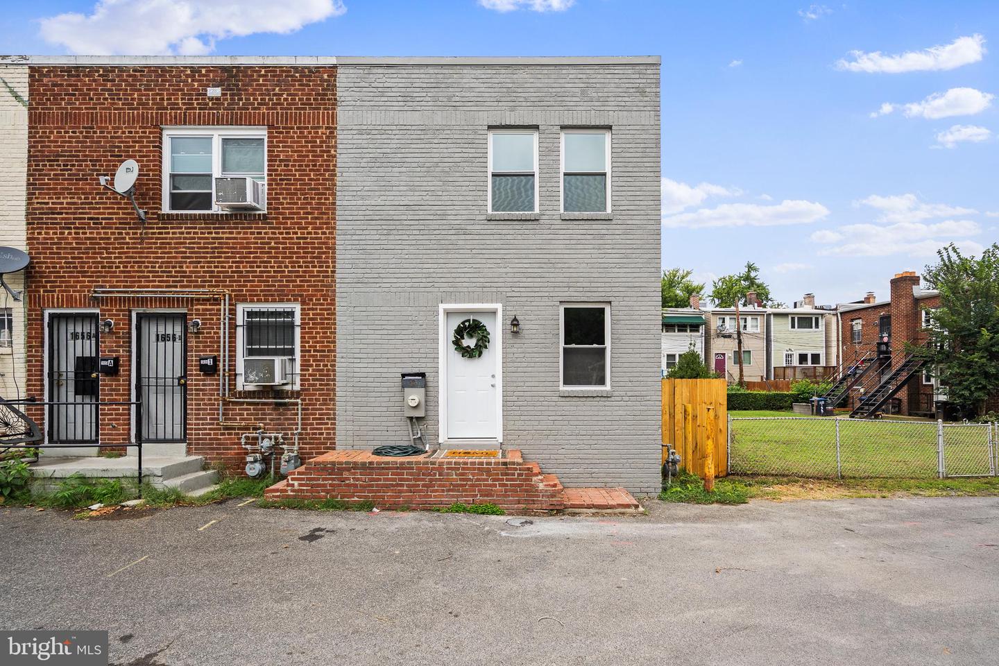 1658 F St Ne Property Photo 20