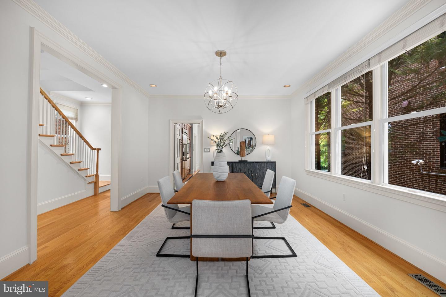 4561 Macarthur Blvd Nw Property Photo 6