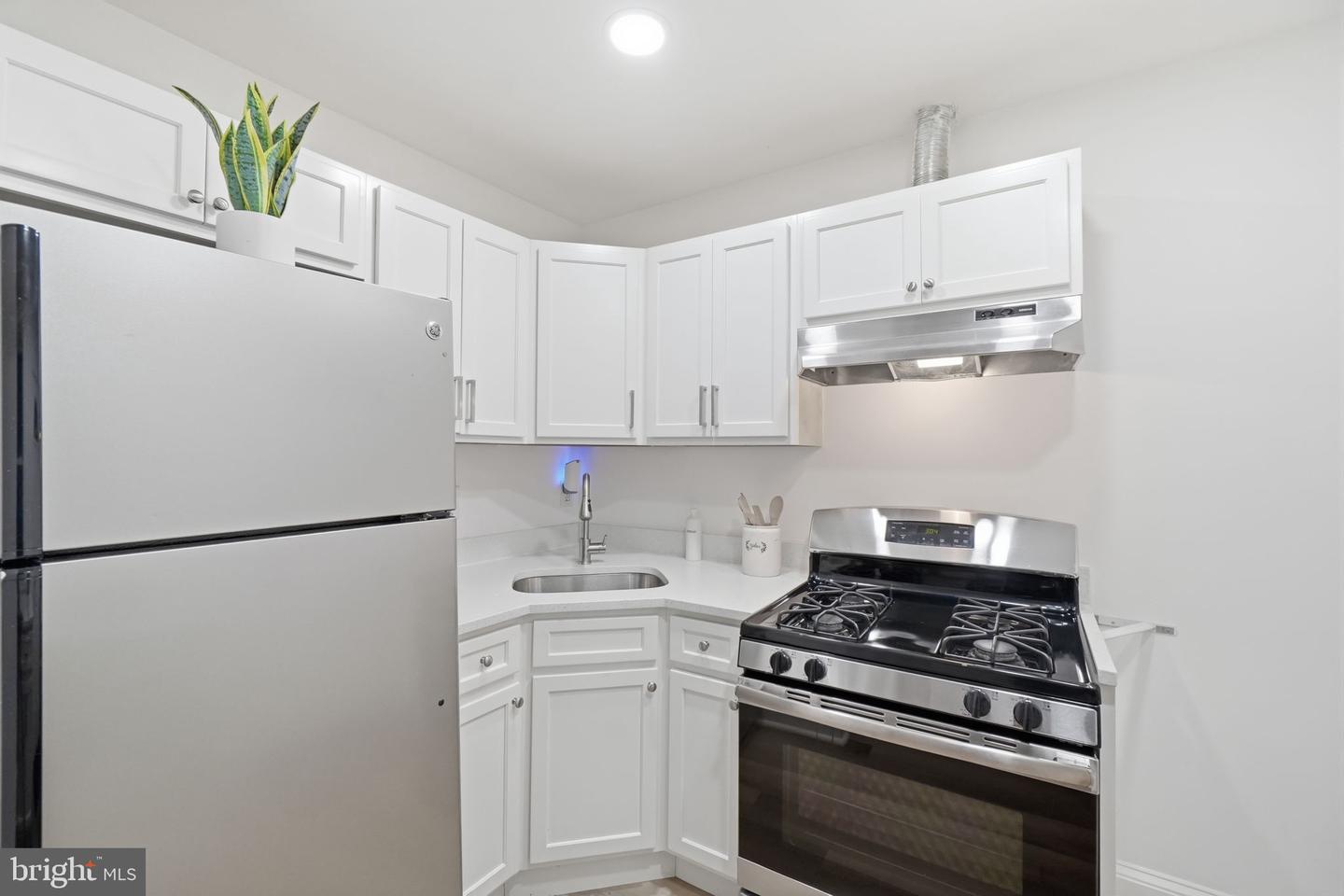 2015 4th St Ne Property Photo 11