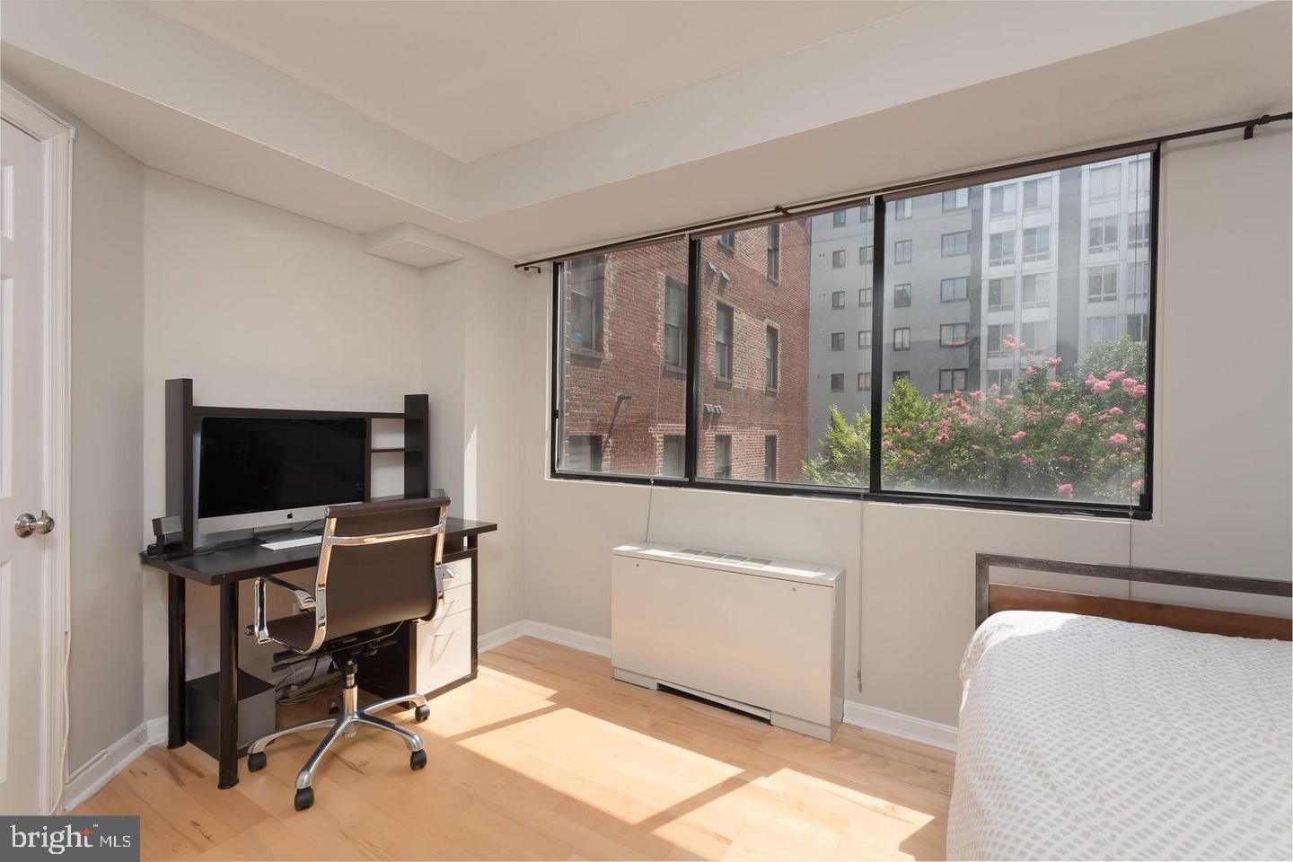 1245 13th St Nw #301 Property Photo 17