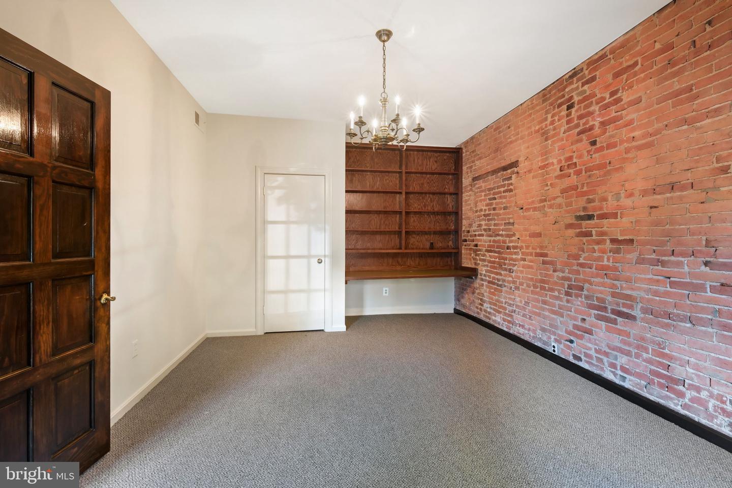 601 E St Se Property Photo 14