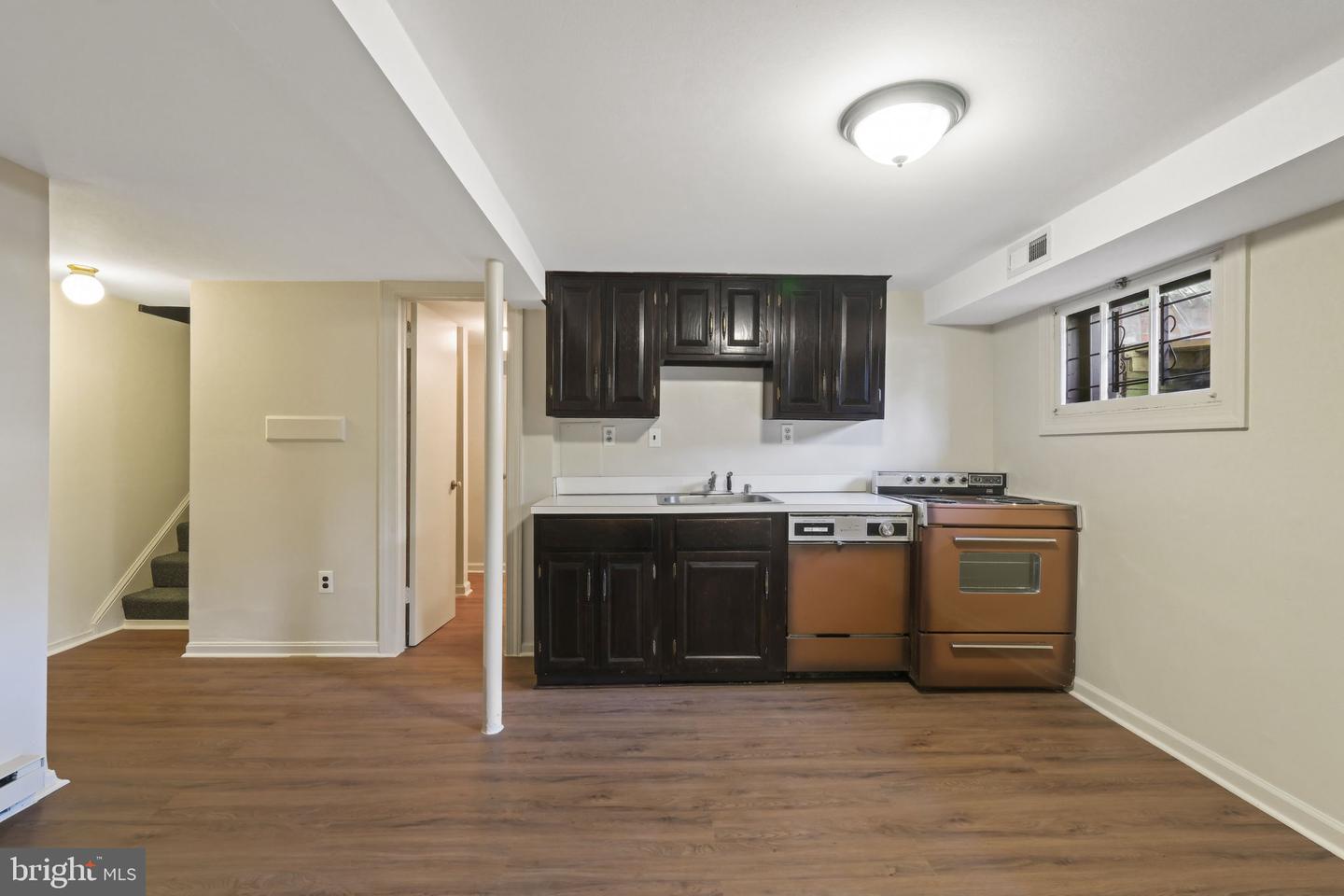 601 E St Se Property Photo 22