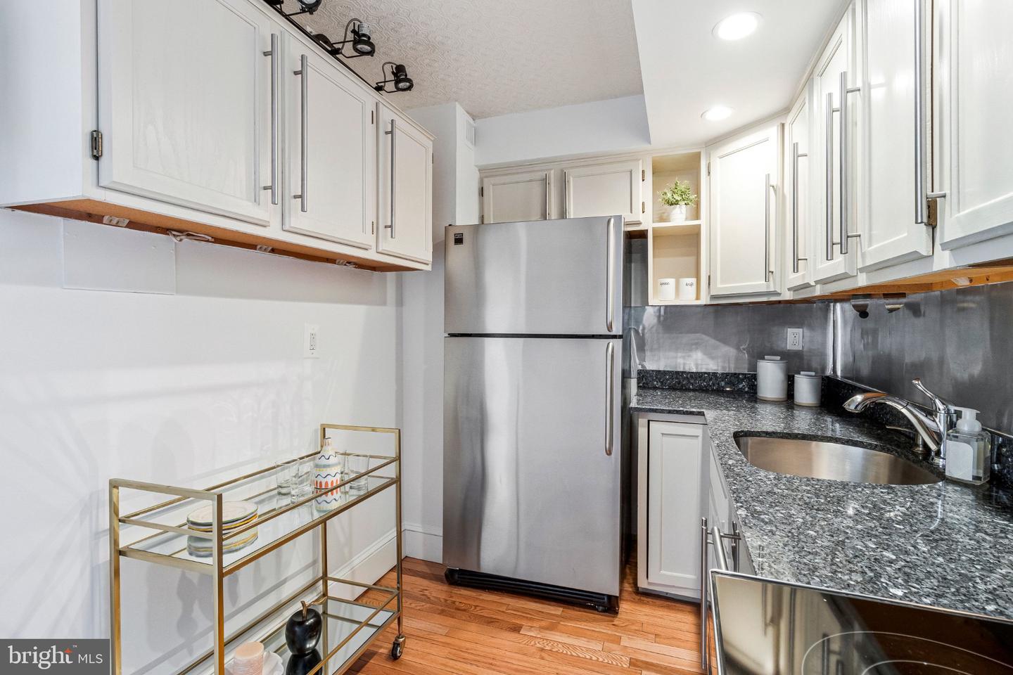 1325 18th St Nw #1007 Property Photo 16