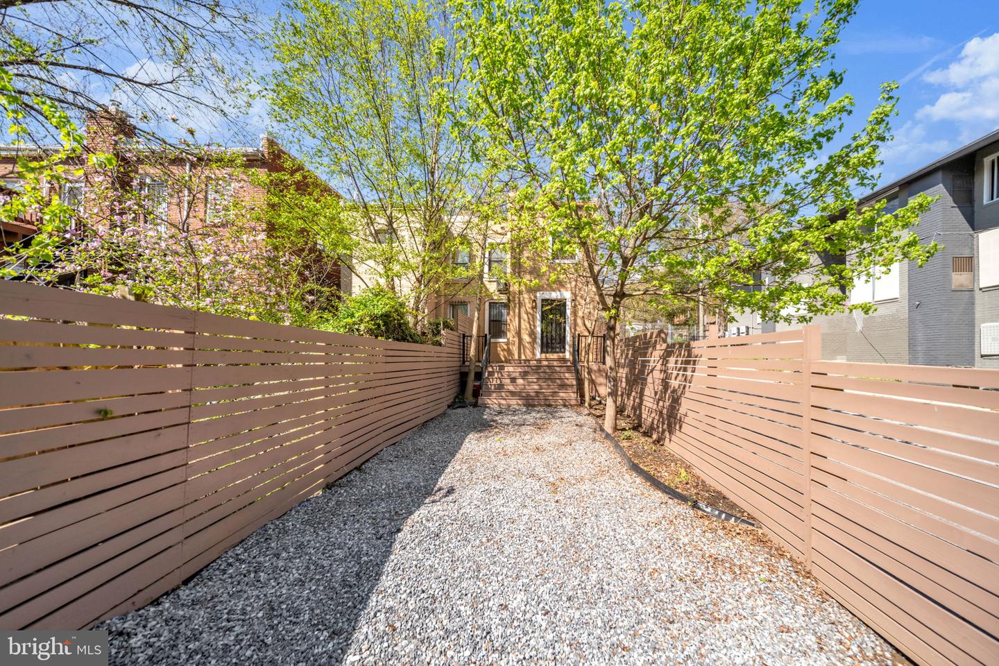 1845 Corcoran St Ne Property Photo 27