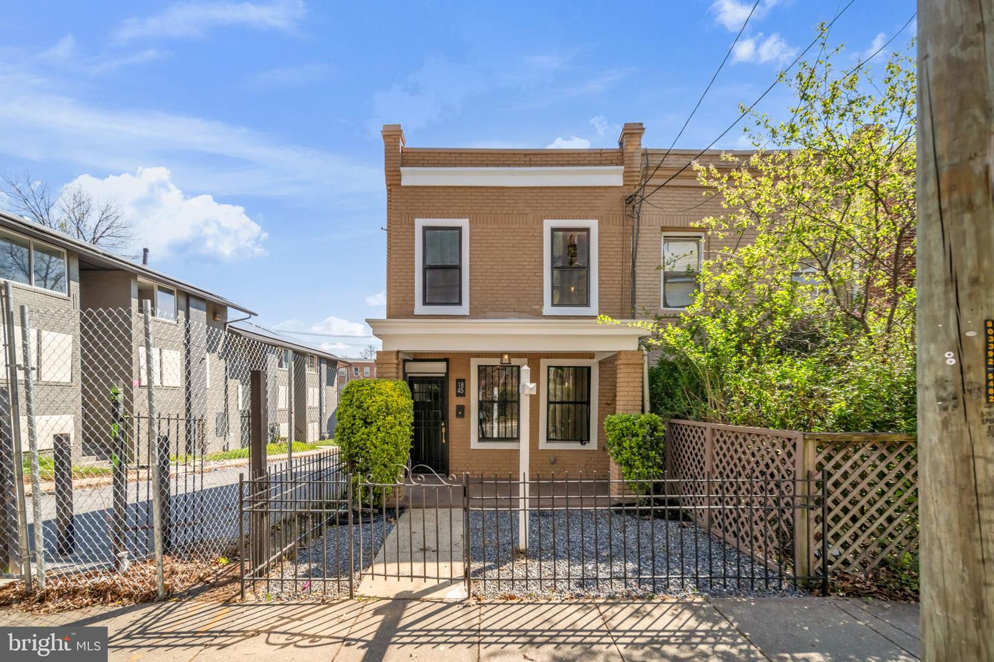 1845 Corcoran St Ne Property Photo 30