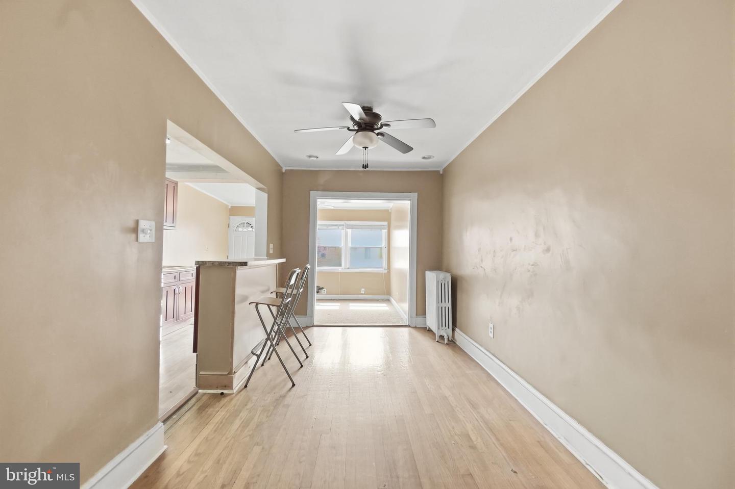 557 23rd Pl Ne Property Photo 6