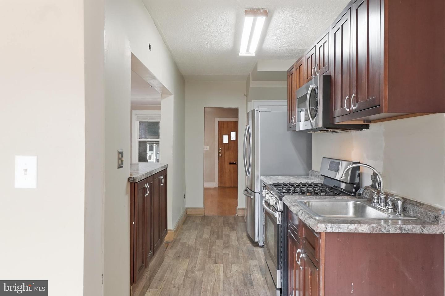557 23rd Pl Ne Property Photo 10