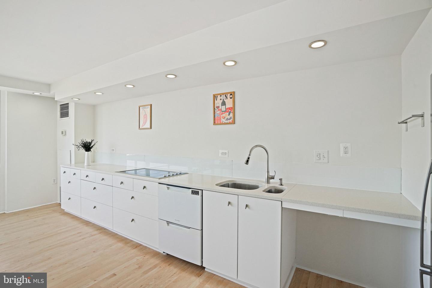 1718 P St Nw #902 Property Photo 8