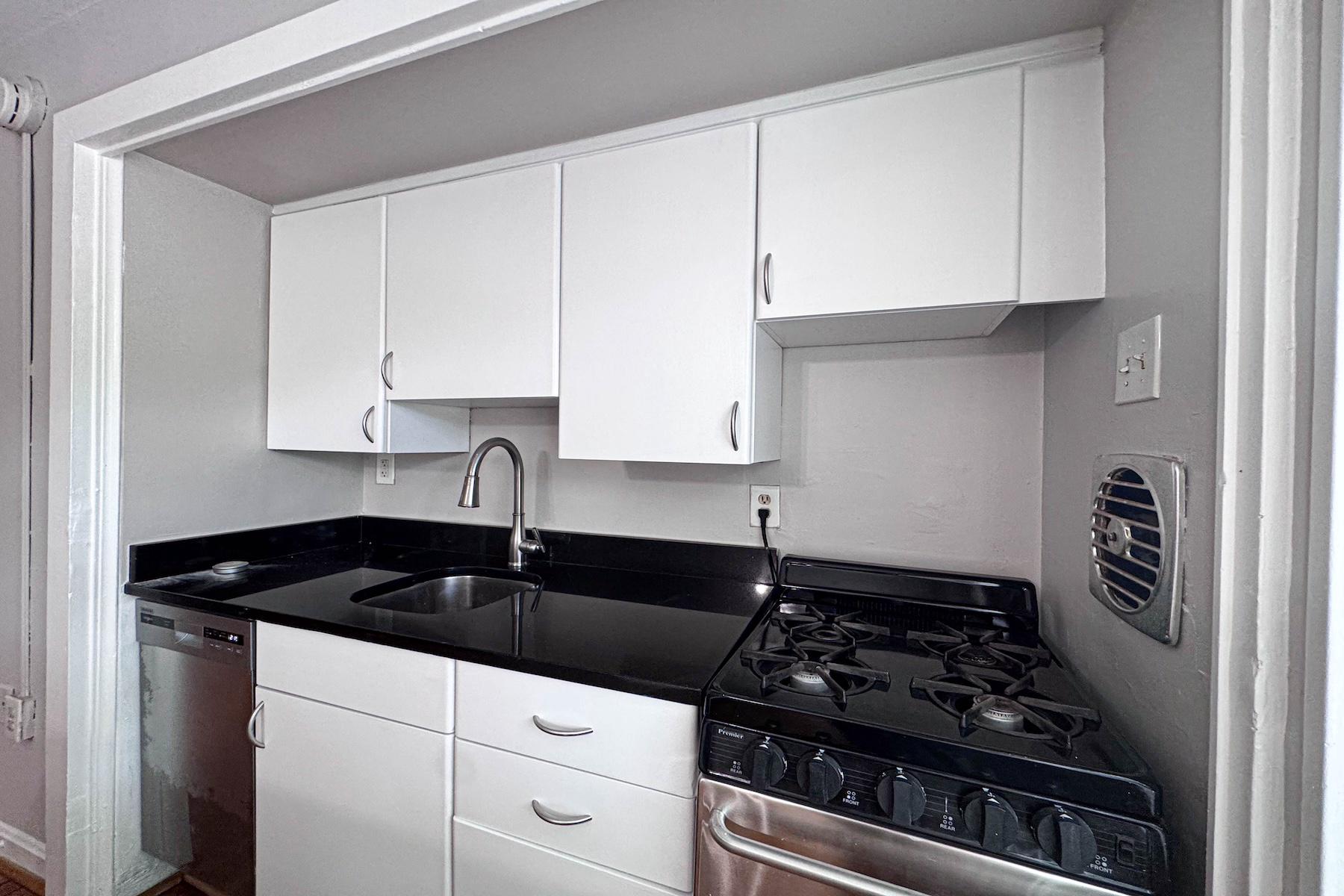 5315 Connecticut Ave Nw #310 Property Photo 11