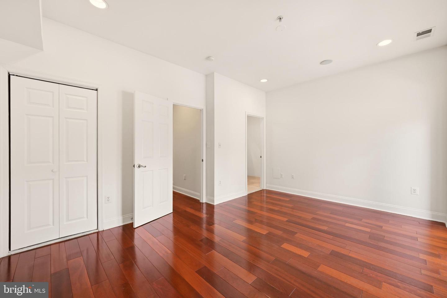 1610 11th St Nw #2b Property Photo 15