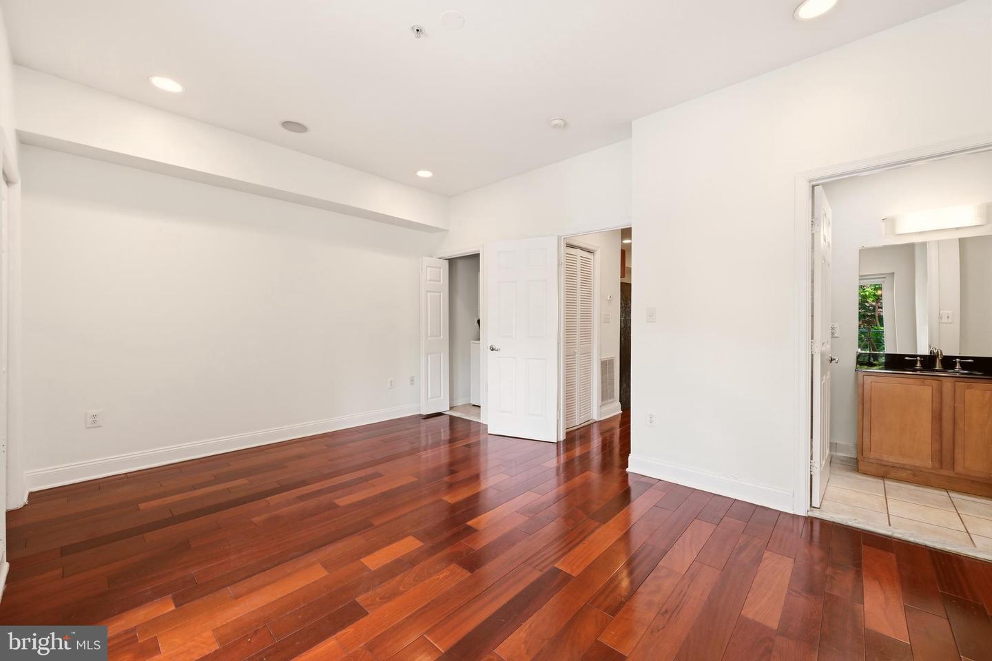 1610 11th St Nw #2b Property Photo 16