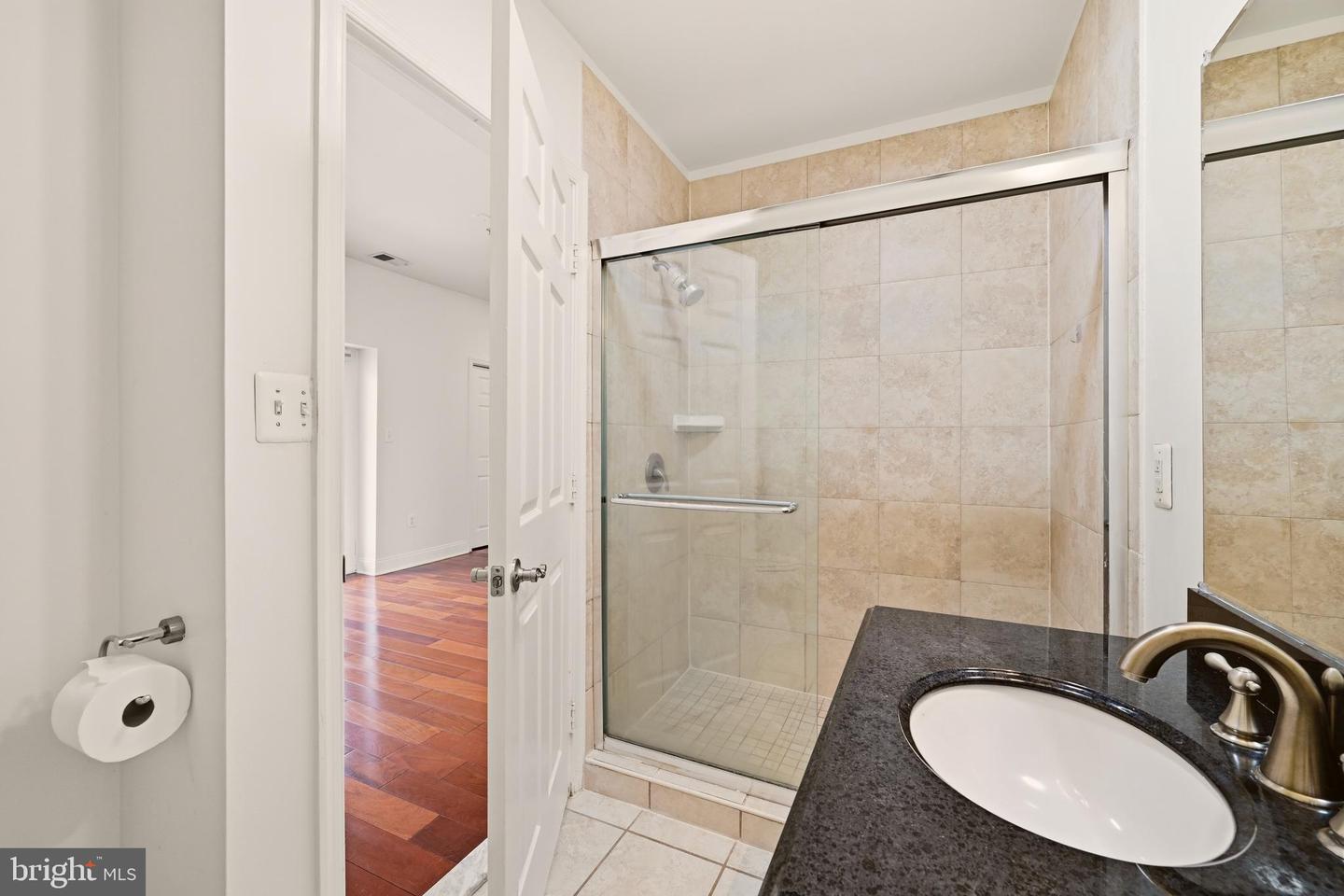 1610 11th St Nw #2b Property Photo 18