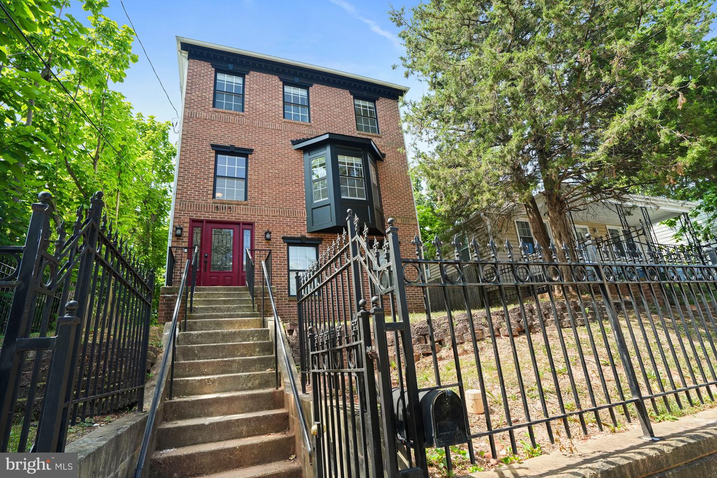 5115 BASS PL SE Property Photo 1