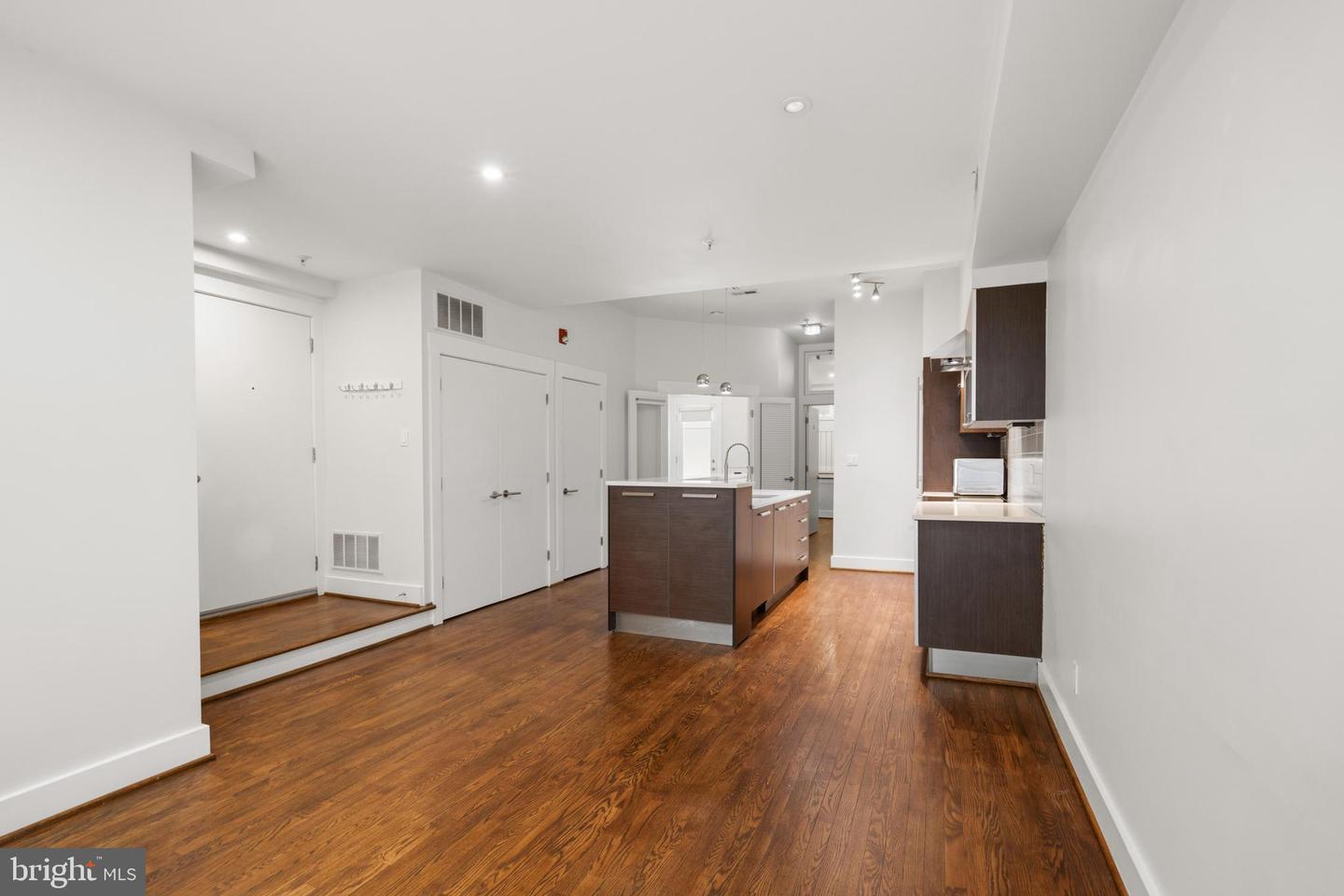 426 M St Nw #d Property Photo 6
