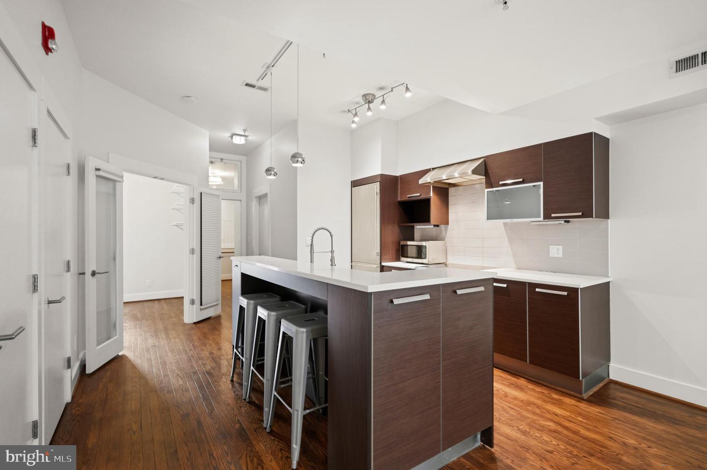 426 M St Nw #d Property Photo 8