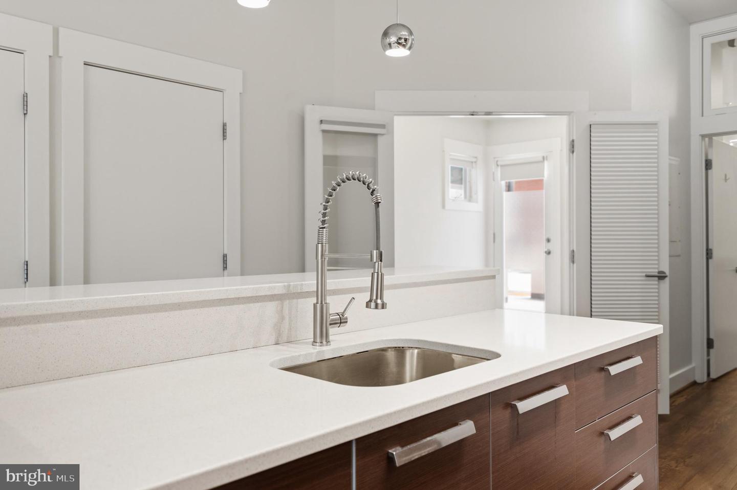 426 M St Nw #d Property Photo 10