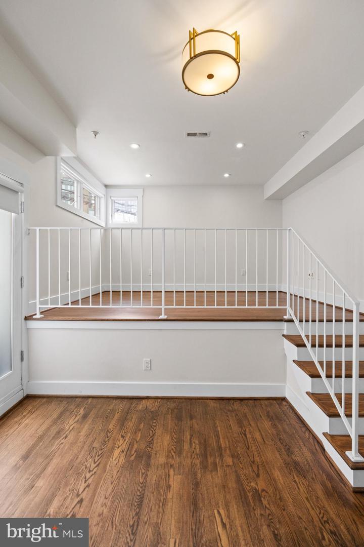 426 M St Nw #d Property Photo 25