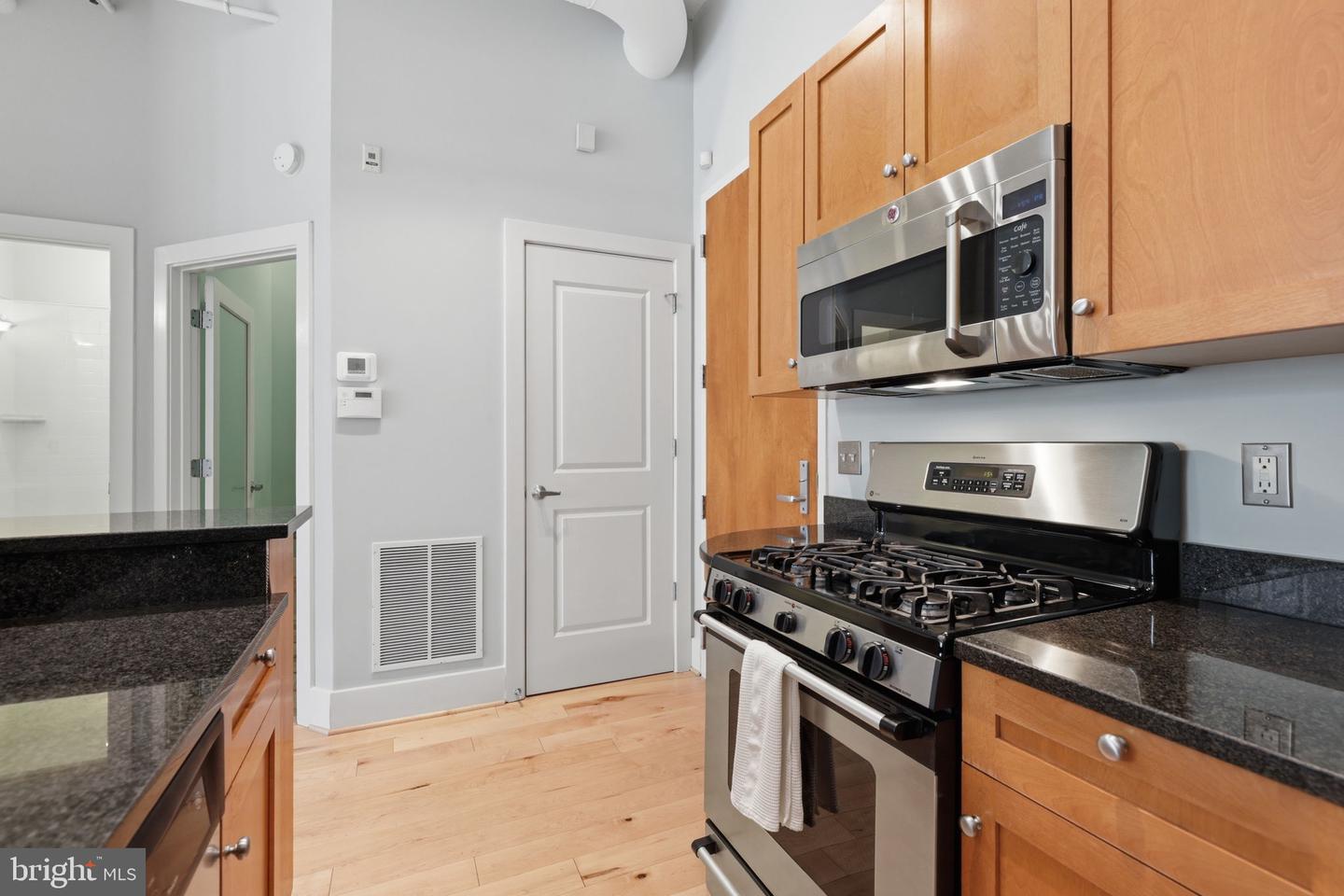2328 Champlain St Nw #328 Property Photo 7