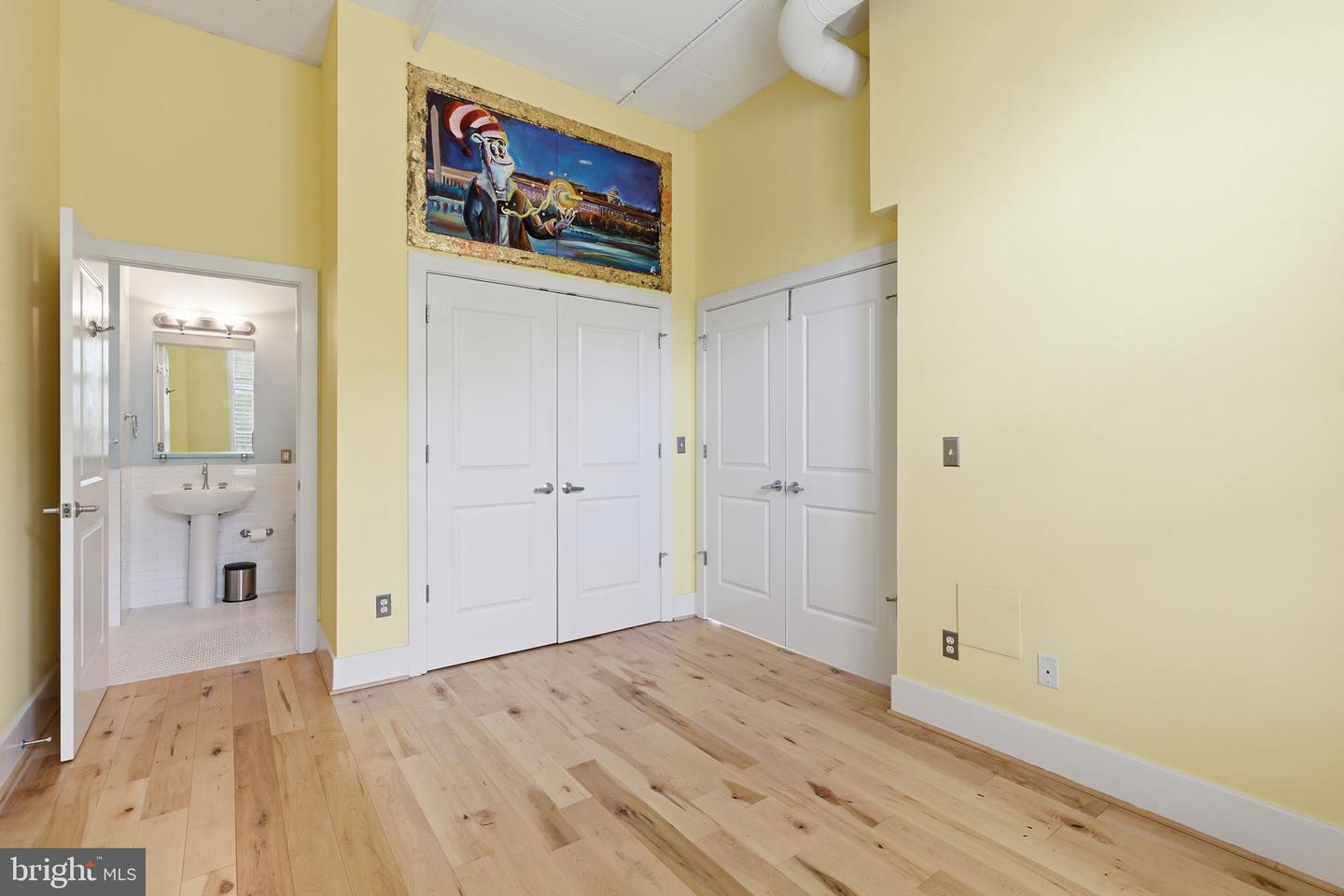 2328 Champlain St Nw #328 Property Photo 14