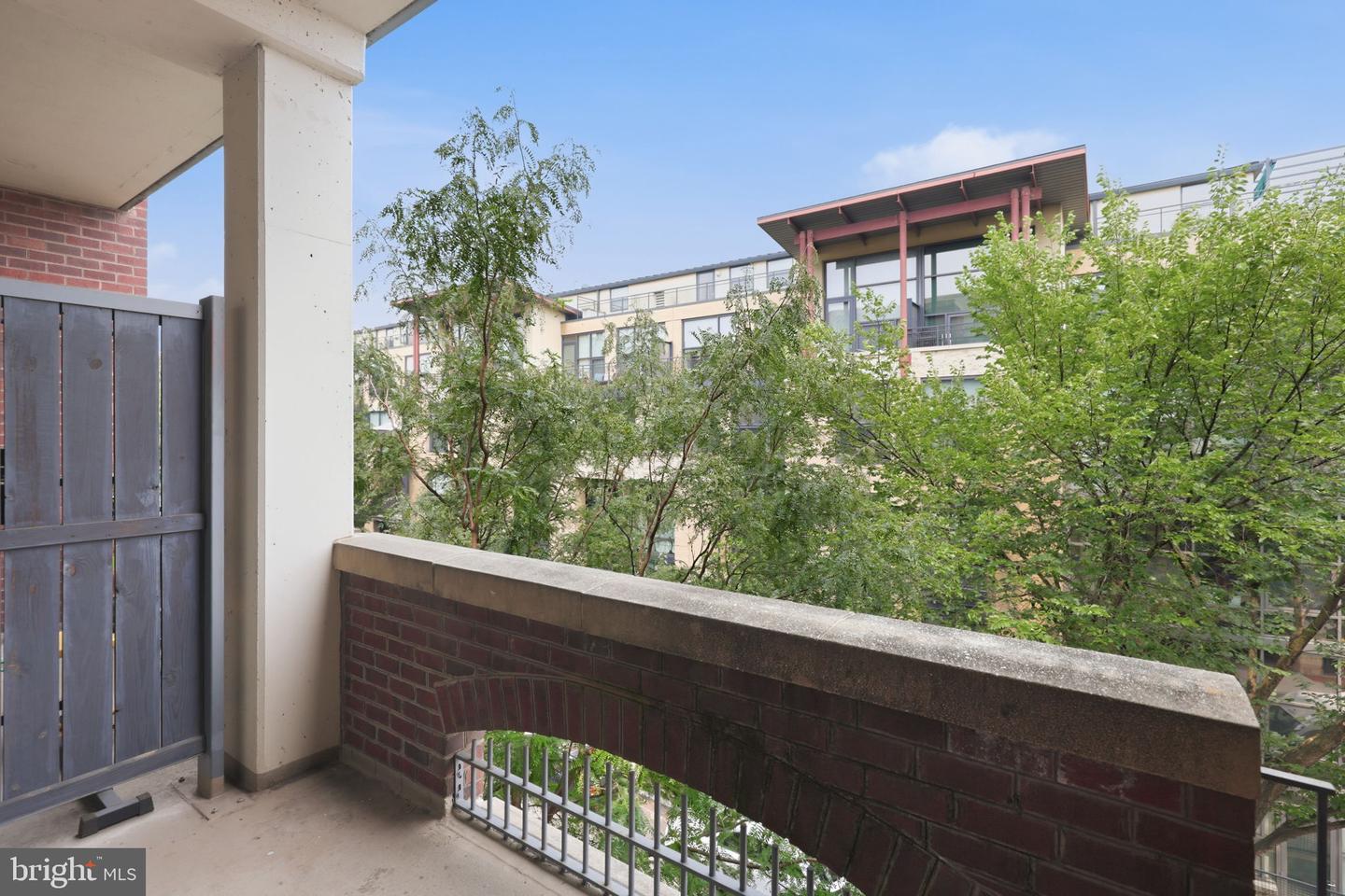 2328 Champlain St Nw #328 Property Photo 17