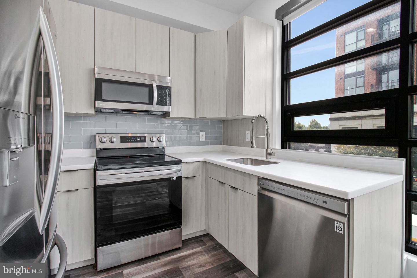 506 H St Ne #302 Property Photo 4