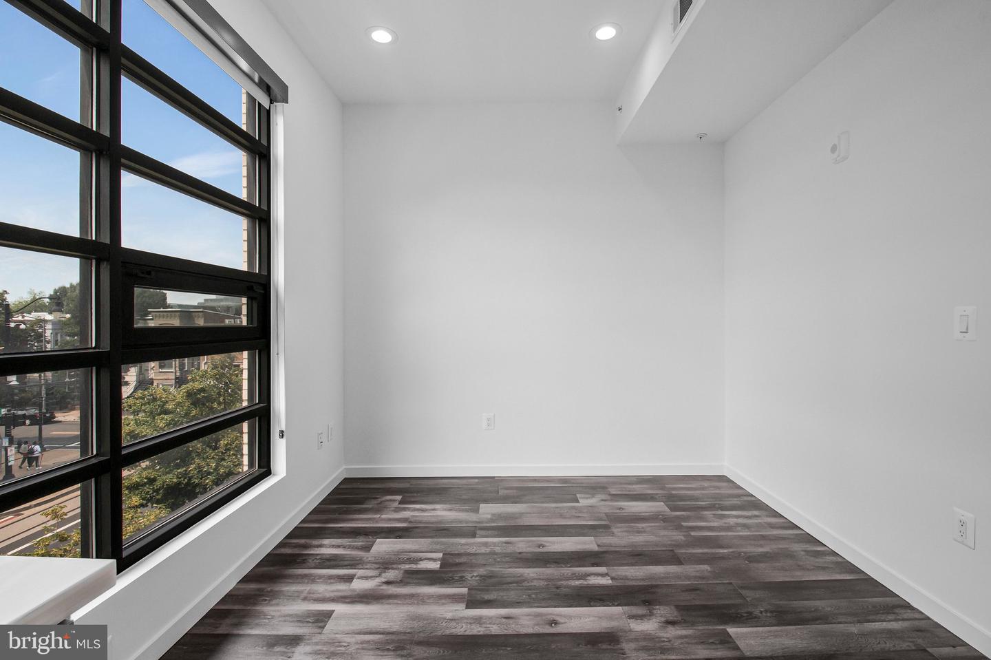 506 H St Ne #302 Property Photo 11