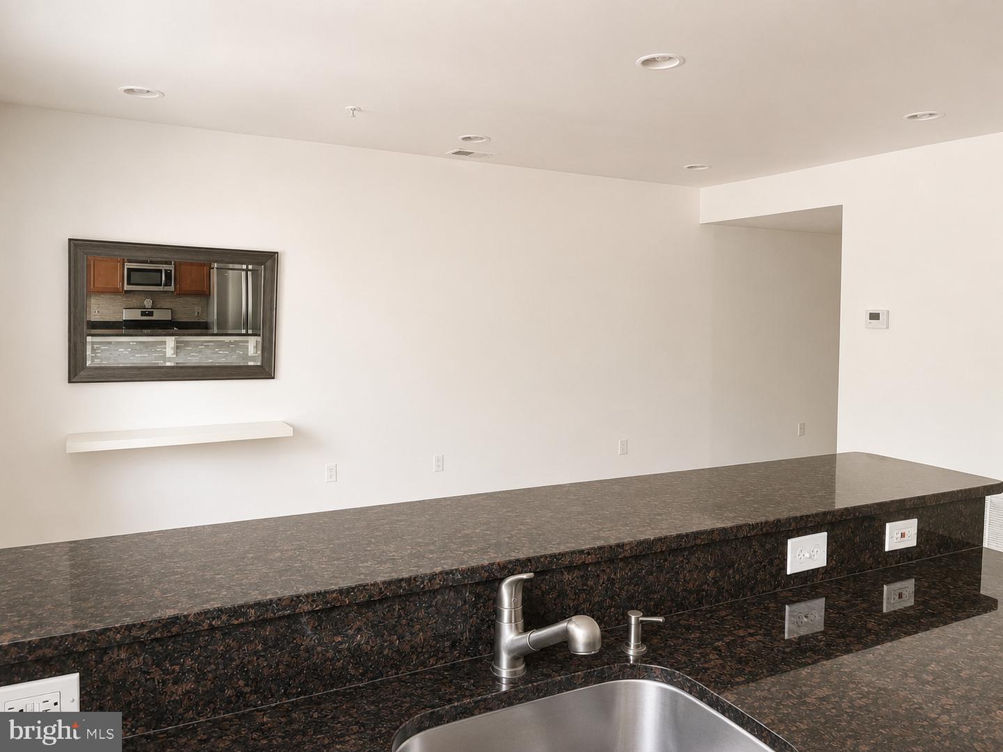 1352 Longfellow St Nw #206 Property Photo 10