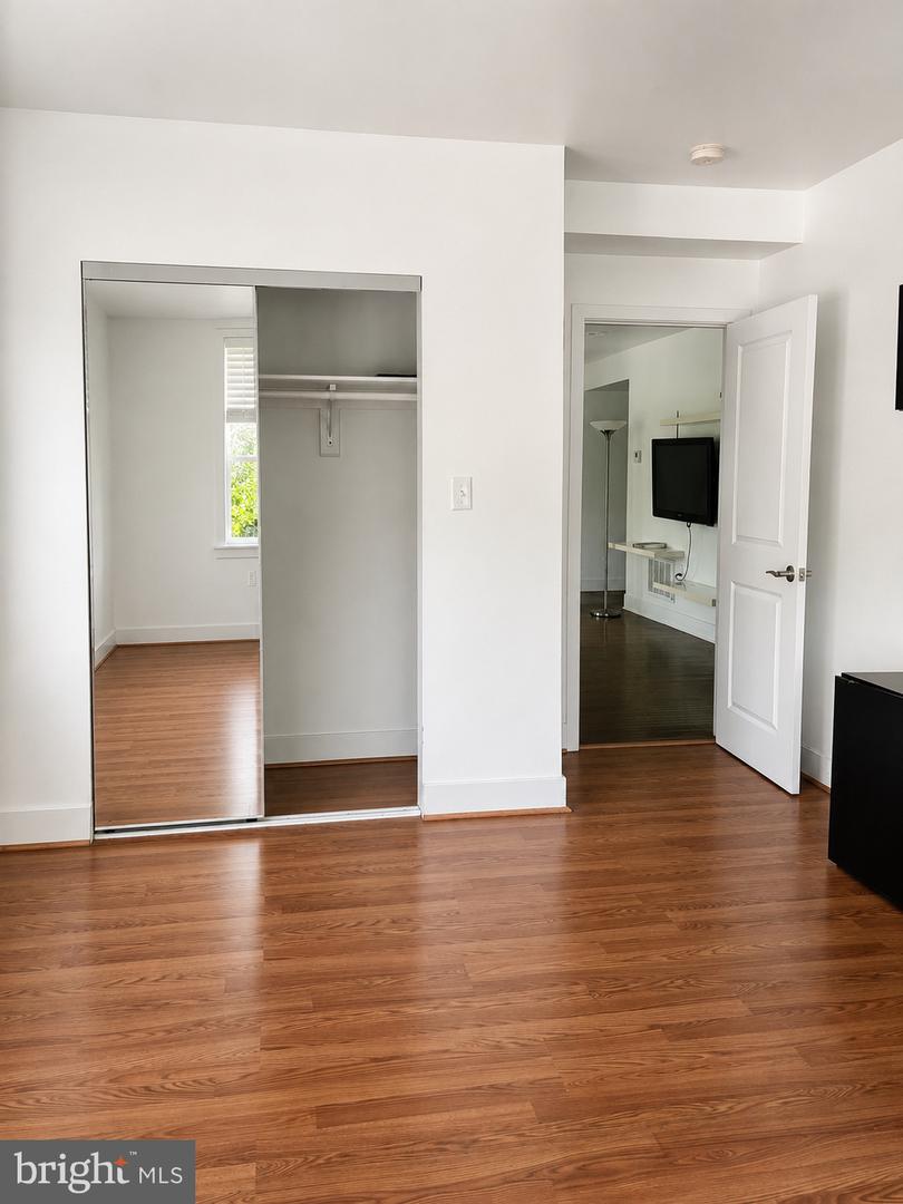 1352 Longfellow St Nw #206 Property Photo 13