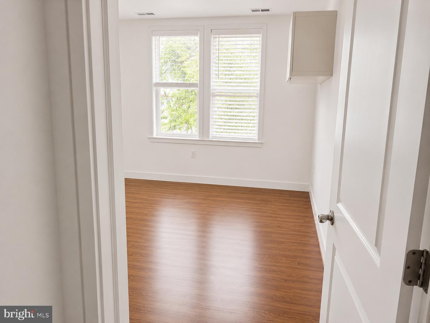 1352 Longfellow St Nw #206 Property Photo 14