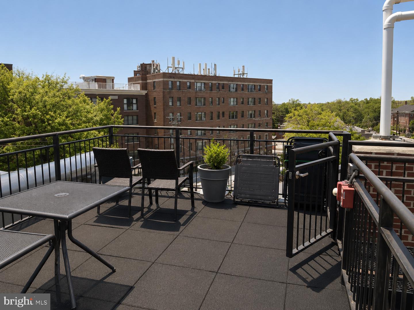 1352 Longfellow St Nw #206 Property Photo 22