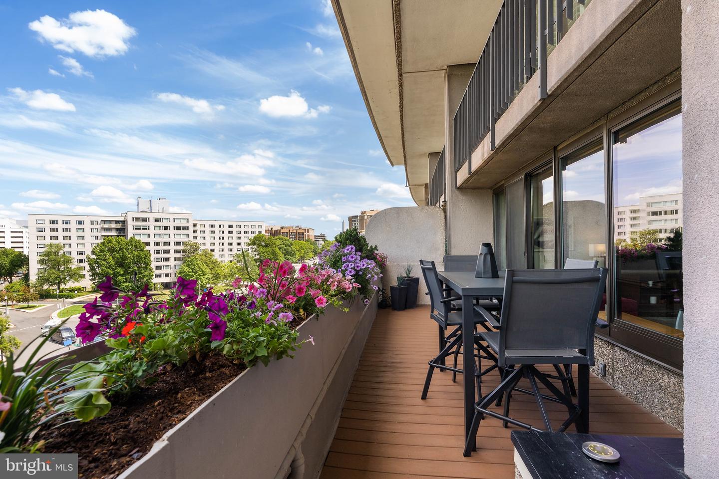 2510 Virginia Ave Nw #710-n Property Photo 14