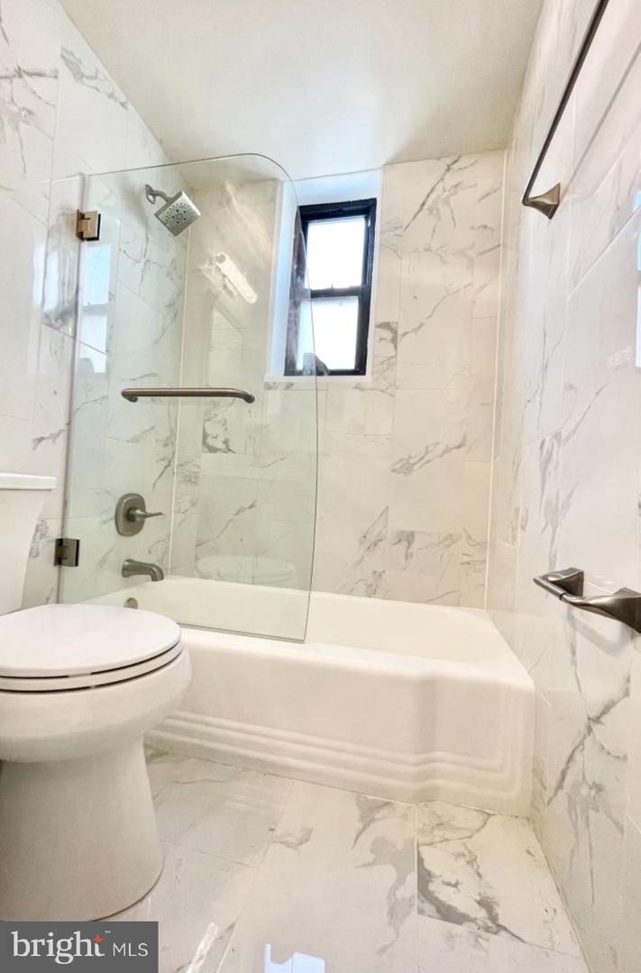 5112 Macarthur Blvd Nw #101 Property Photo 6