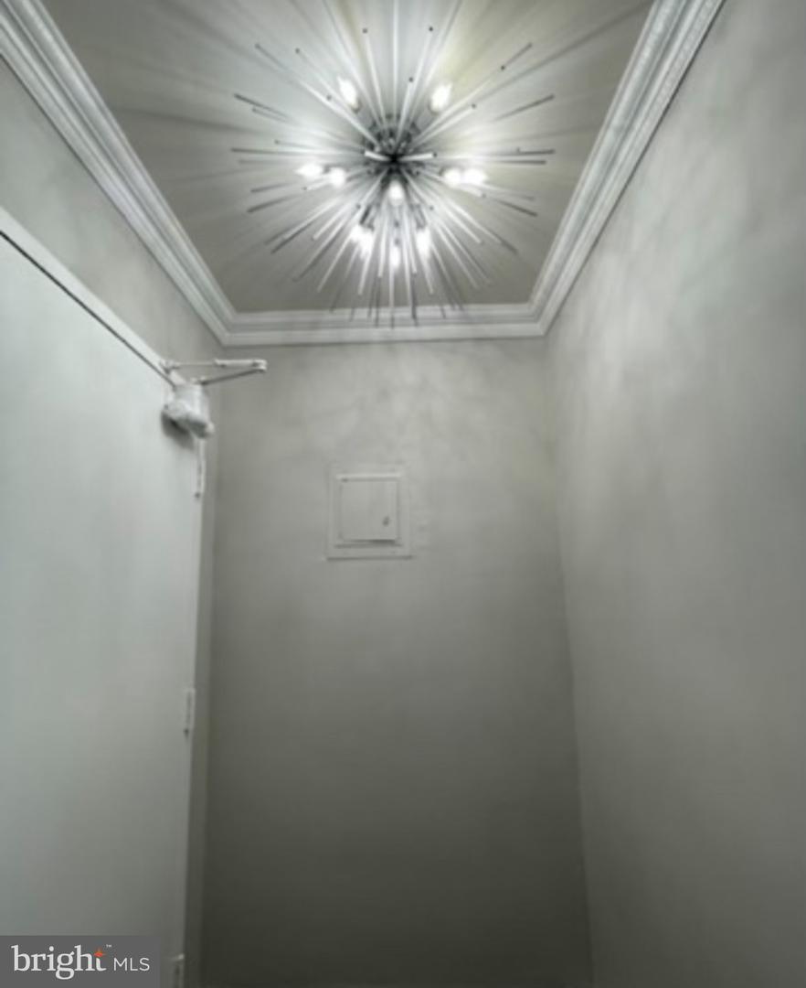 5112 Macarthur Blvd Nw #101 Property Photo 8