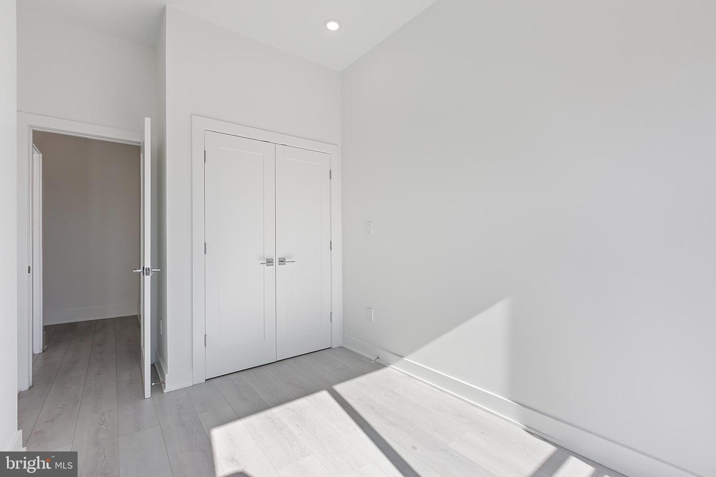 1202 Longfellow St Nw #03 Property Photo 18