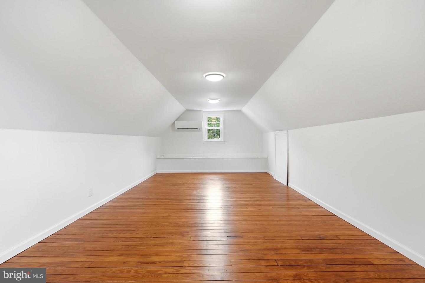 1420 Michigan Ave Ne Property Photo 28