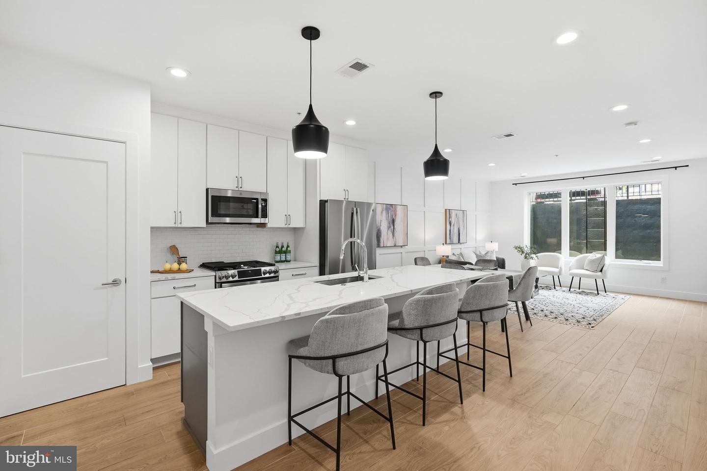 2234 11th St Nw #t02 Property Photo 8