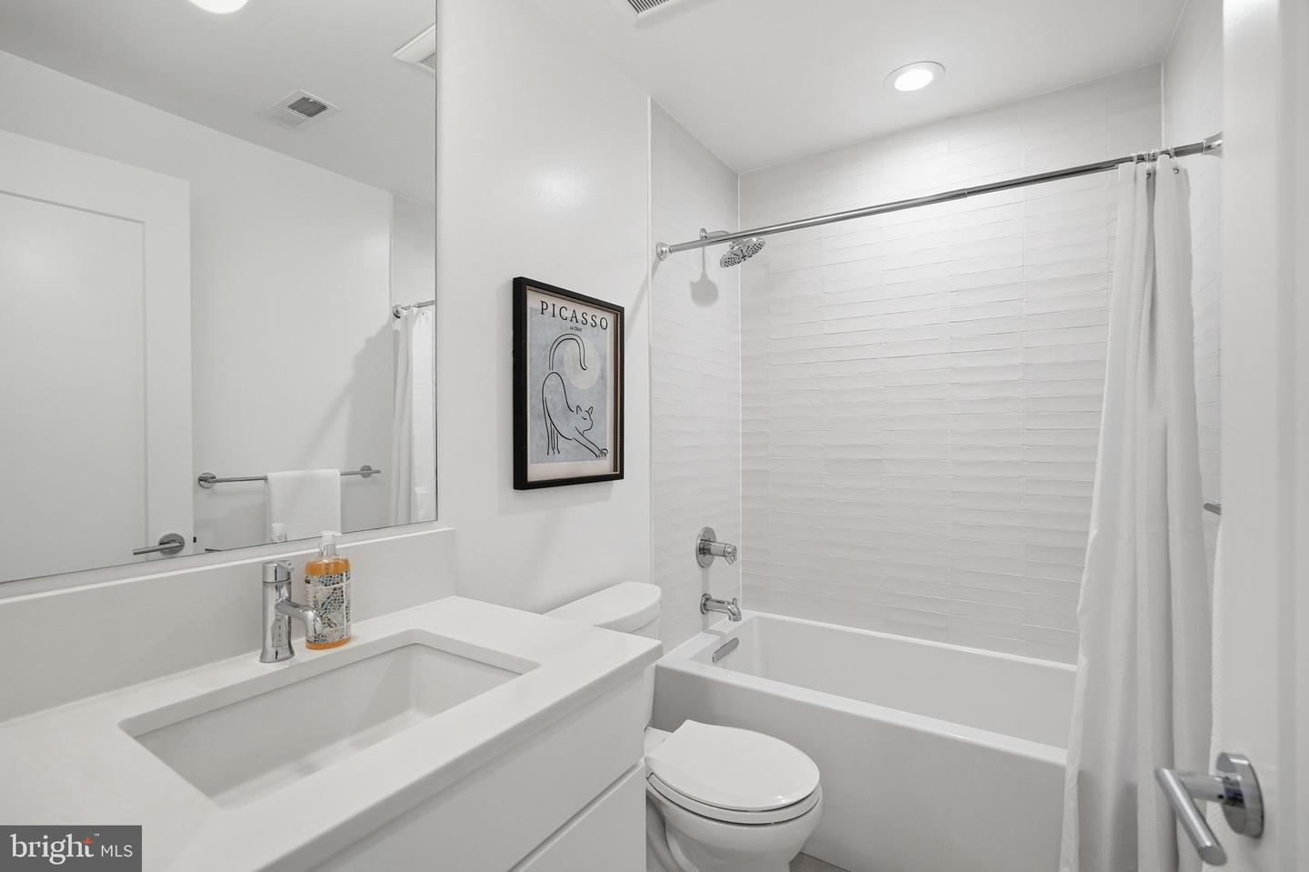 2234 11th St Nw #t02 Property Photo 10
