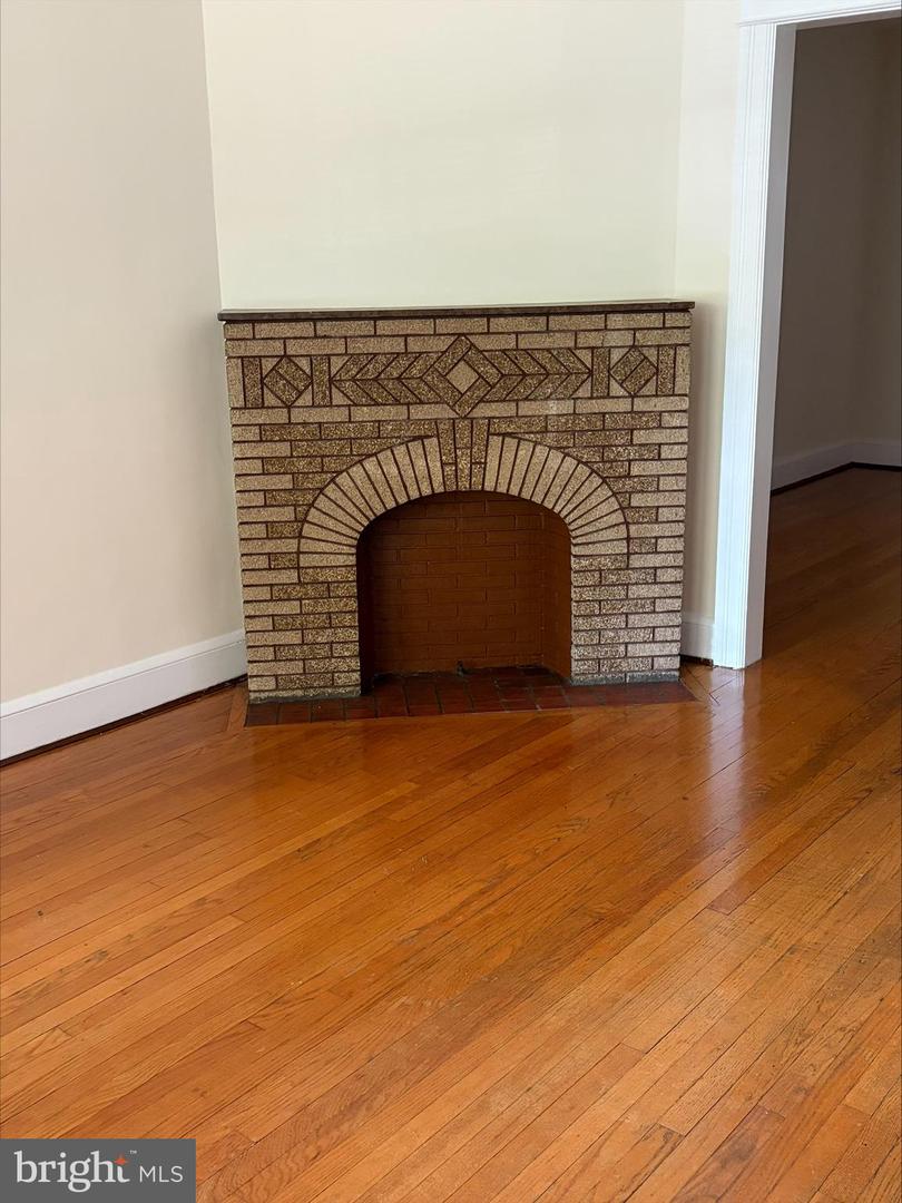 2218 Nw Tunlaw Rd Nw Property Photo 2